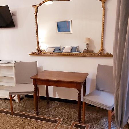 Central Chic Apartment เจนัว ภายนอก รูปภาพ
