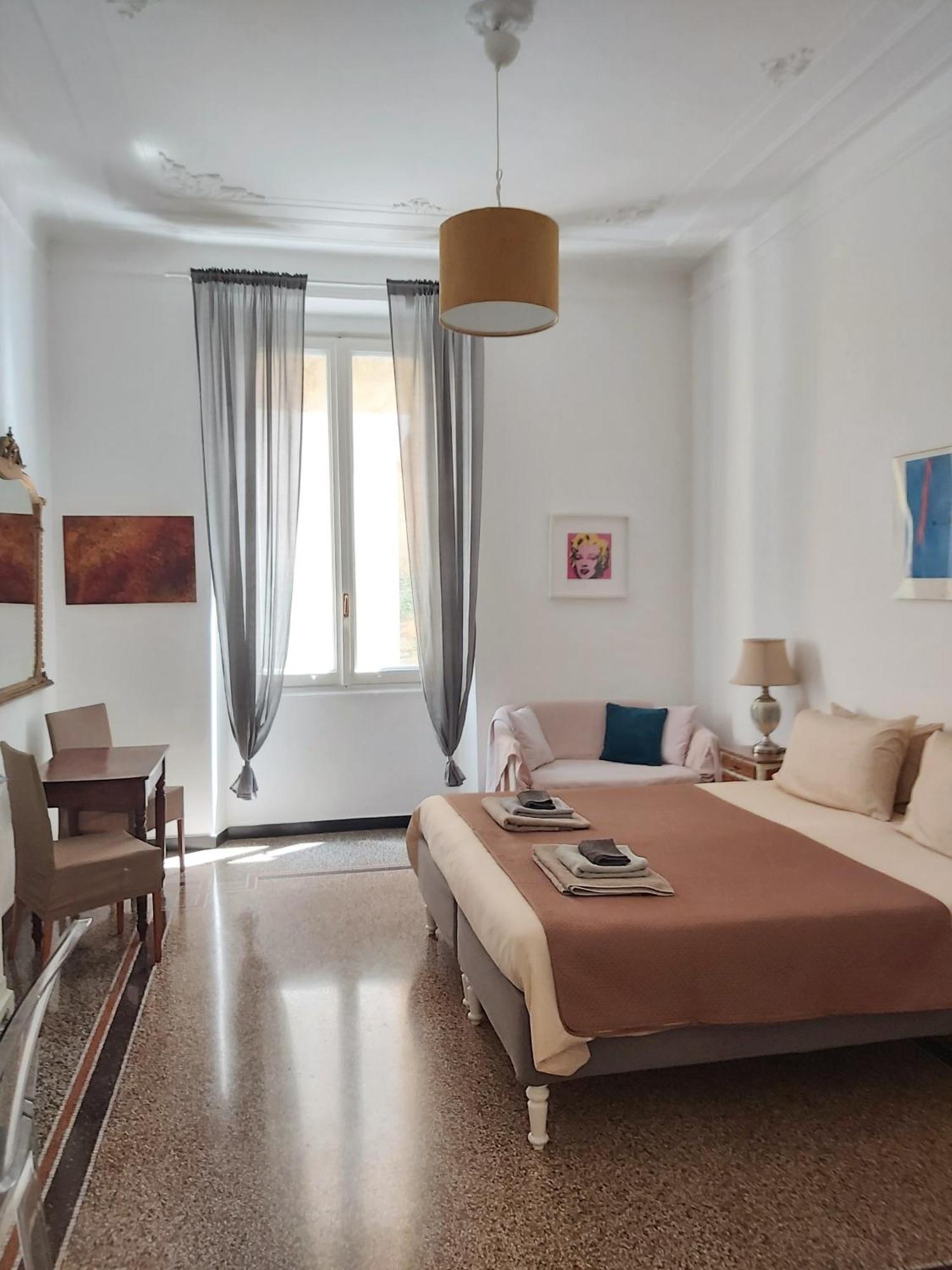 Central Chic Apartment เจนัว ภายนอก รูปภาพ